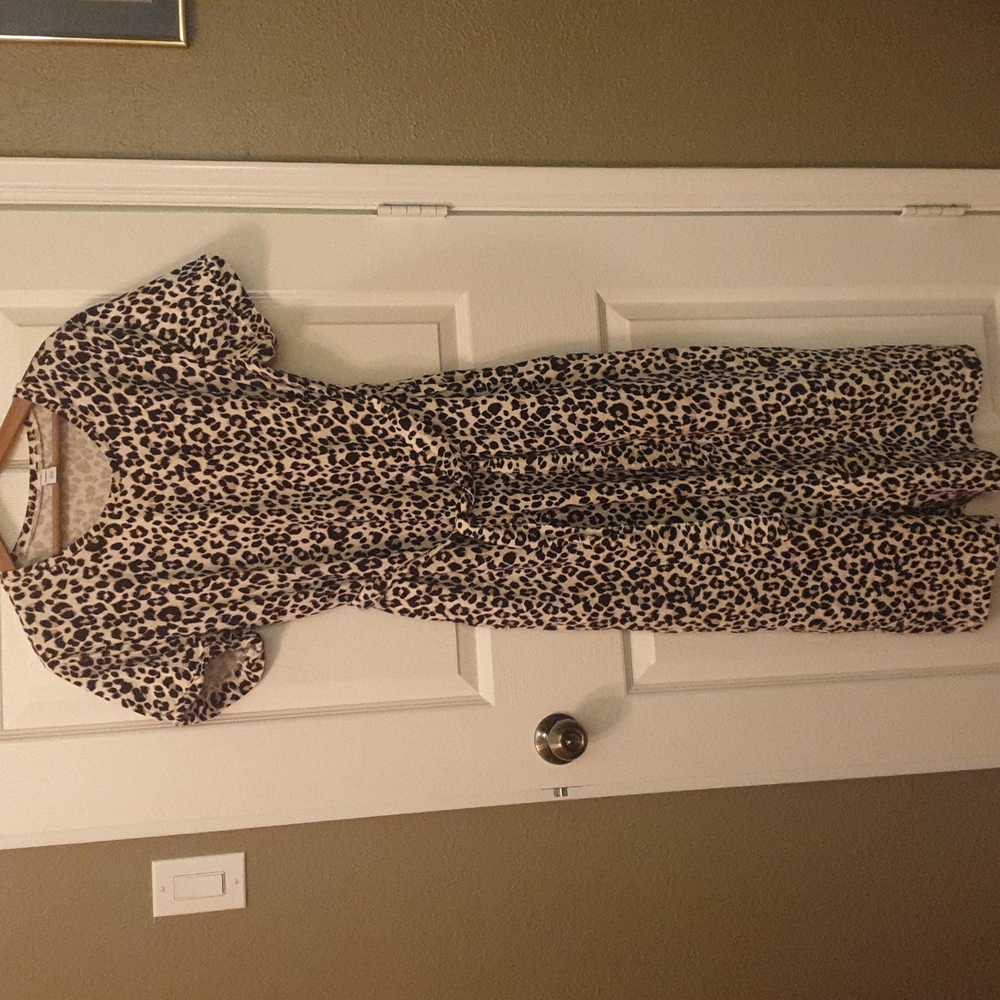 Leopard print midi dress